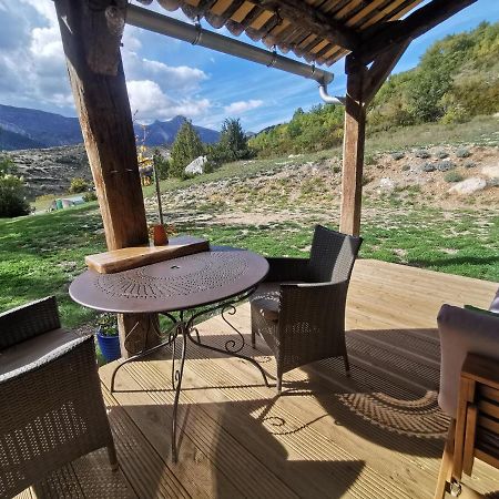 La Peyregoune, Logement En Pleine Nature Et Table D'Hotes Blieux Exterior foto
